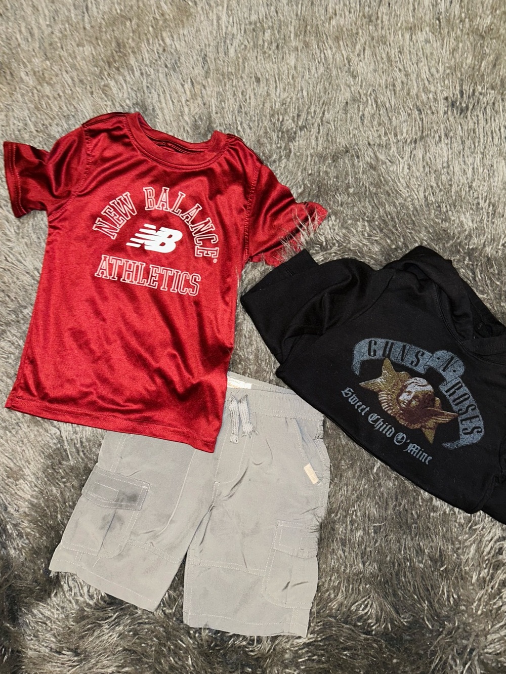 New Balance T-Shirt w/Guns & Roses Hoodie, 5t